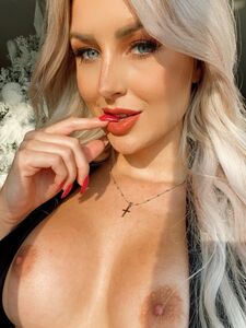 nanoevaesen exclusive onlyfans leaked nudes