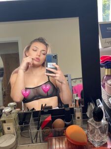 QUEENSLUTG aka gkiri new hot onlyfans leaked nudes