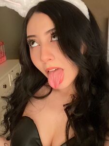 Lez Kze new hot onlyfans leaked nudes