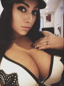 fionagirlsoho new hot onlyfans leaked nudes