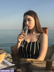 Charming Girl onlyfans leaks nude photos
