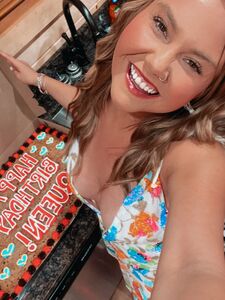 SweetSarah aka @yourfavladyyyy Onlyfans Leaks Nude Photos