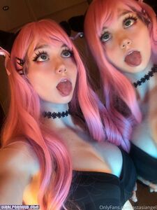 AstasiaDream (899 pictures)