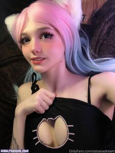 AstasiaDream (899 pictures)