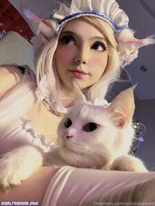 AstasiaDream (899 pictures)