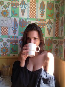 Super Model Emily Ratajkowski Nude Leaks